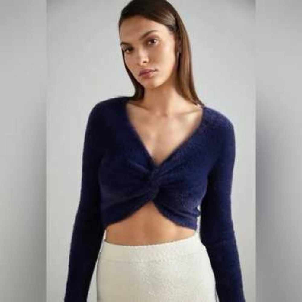 AERIE FLUFFY REVERSIBLE TWIST SWEATER